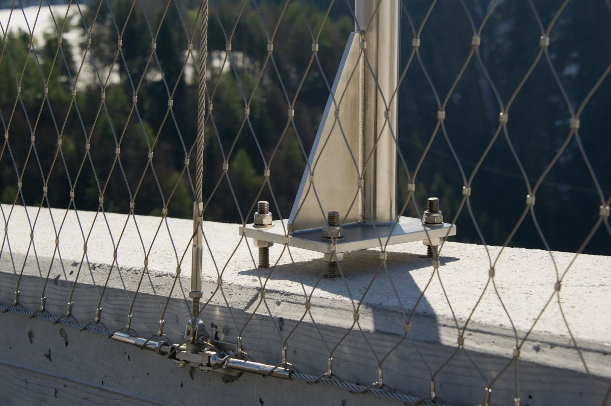 不銹鋼繩網的安裝配件和安裝注意事項